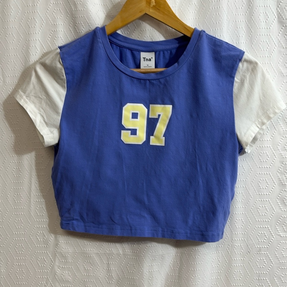 Aritzia Tna Crop Top Women’s medium 97 tshirt